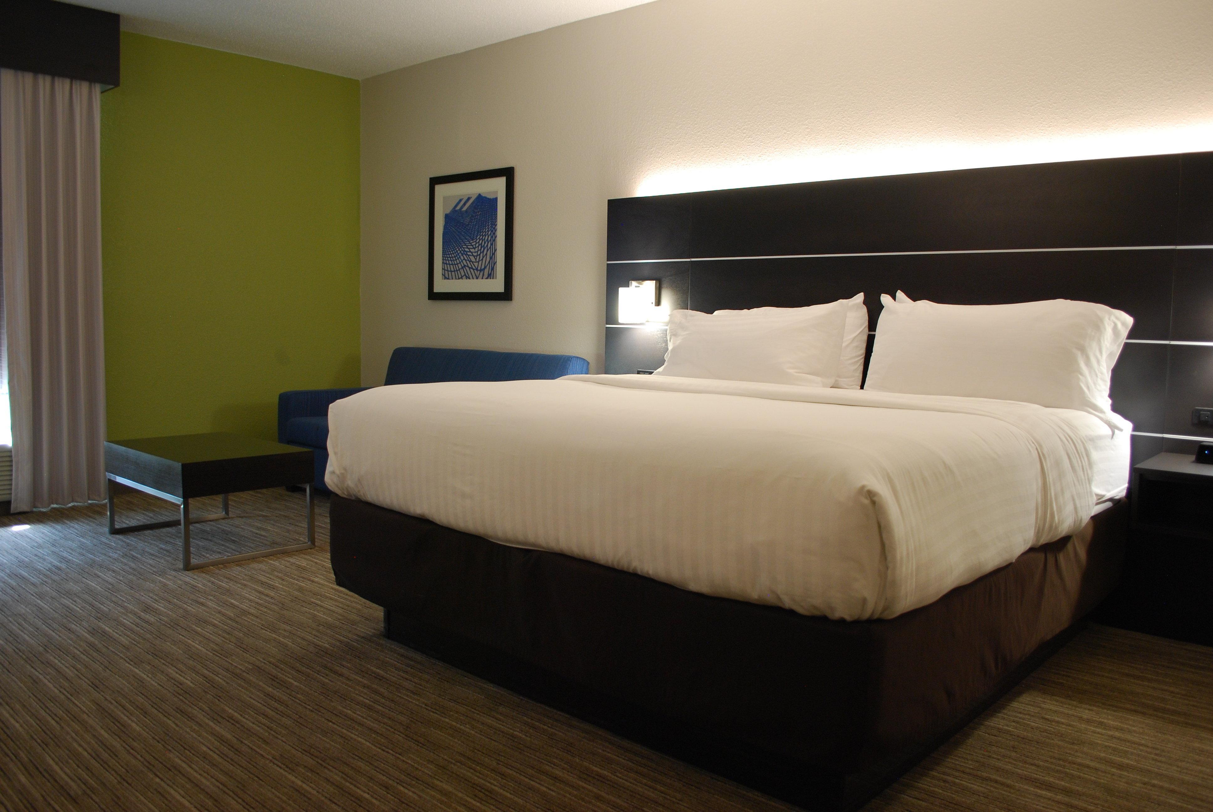 Express & Kingsport-meadowview I-26 By Ihg Hotel Kingsport