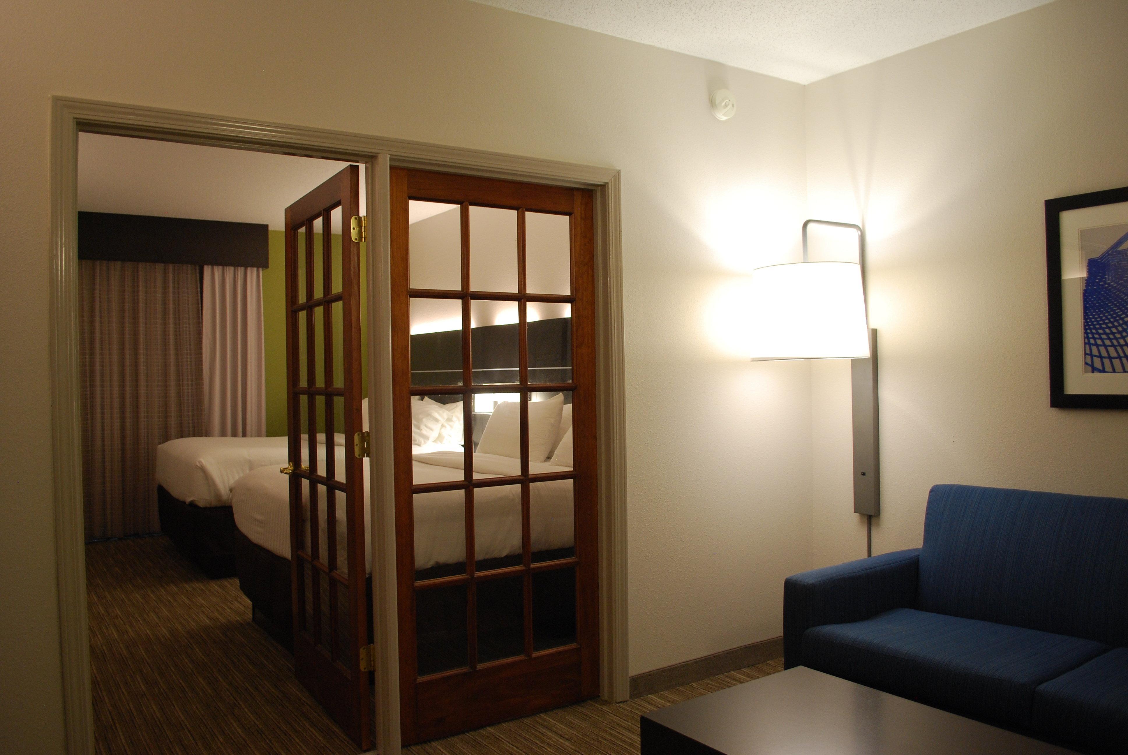 Express & Kingsport-meadowview I-26 By Ihg Hotel 3*