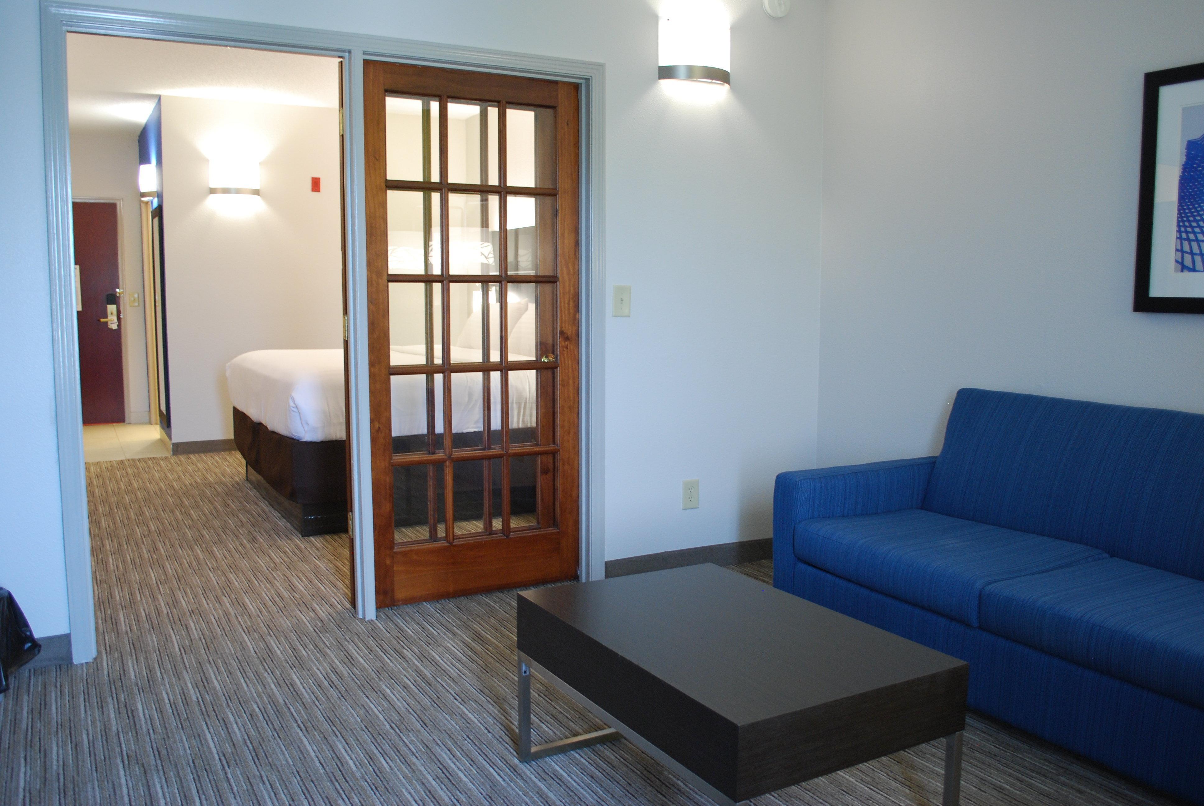 Express & Kingsport-meadowview I-26 By Ihg Hotel Kingsport