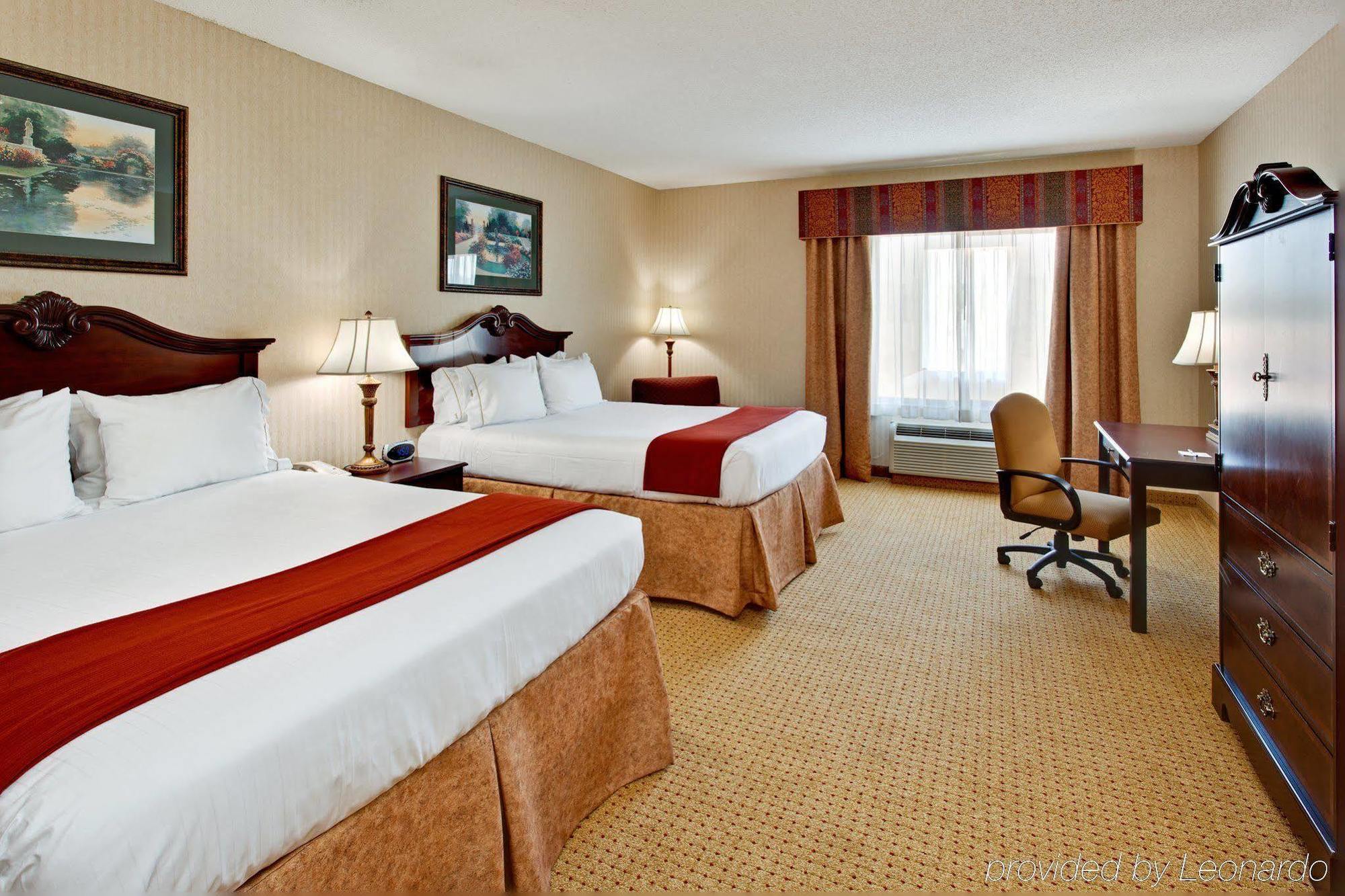 Hotel Express & Kingsport-meadowview I-26 By Ihg 3*